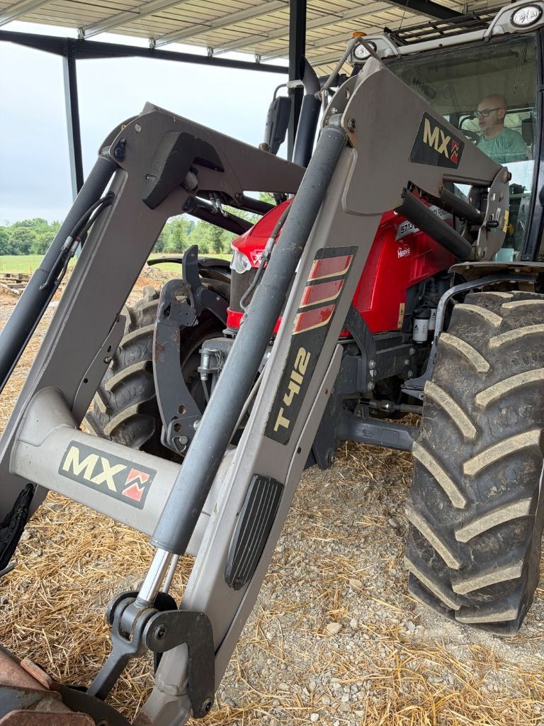Tracteur chargeur MASSEY FERGUSON 5713S DYNA-6 EFFICIENT - photo slide 15