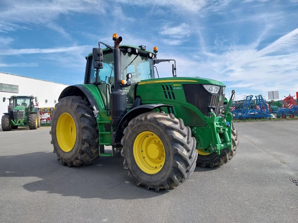 Tracteur JOHN DEERE 6195M - photo slide 2