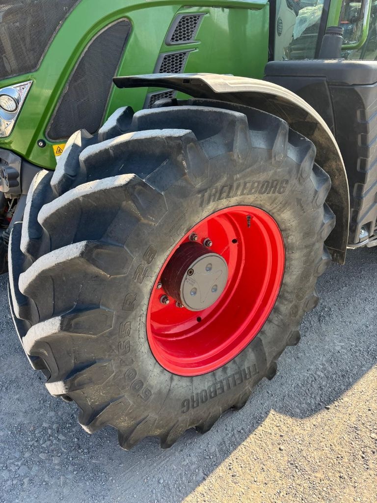 Tracteur FENDT 720 VARIO POWER + - photo slide 11
