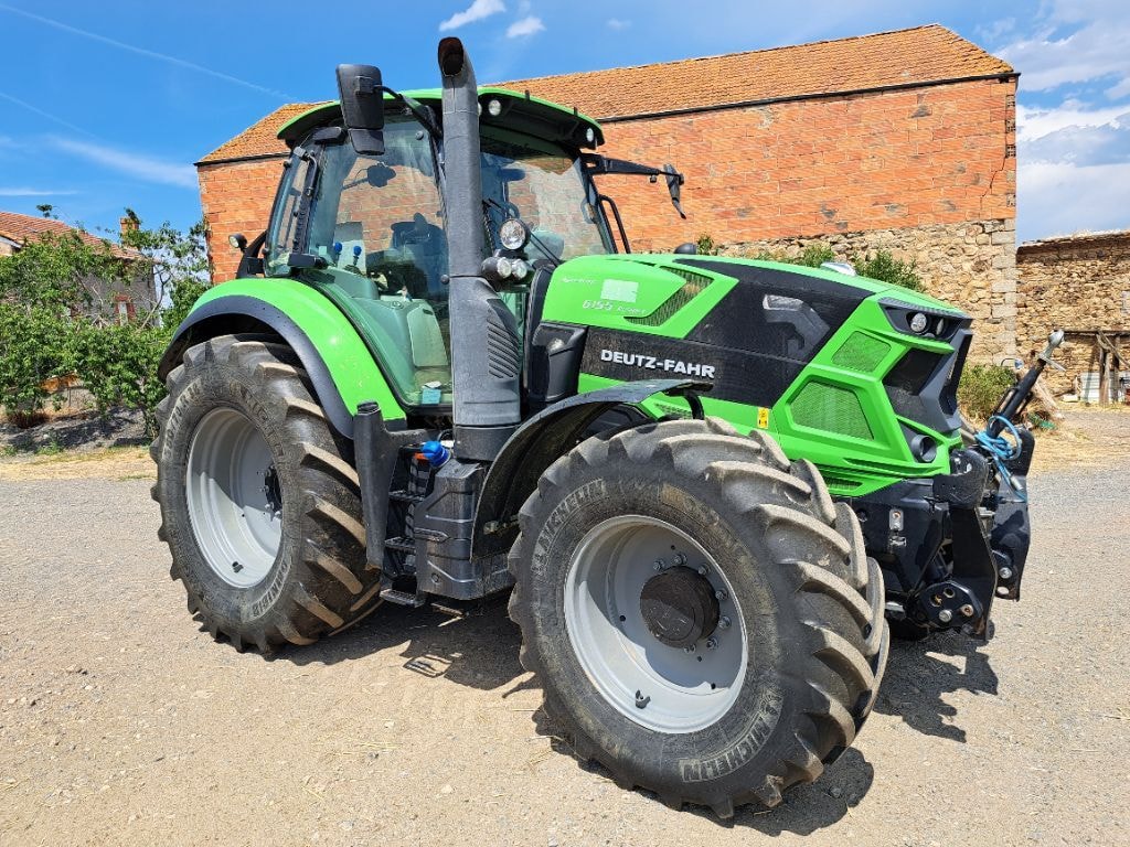 Tracteur DEUTZ FAHR Agrotron 6155 RC shift - photo slide 9