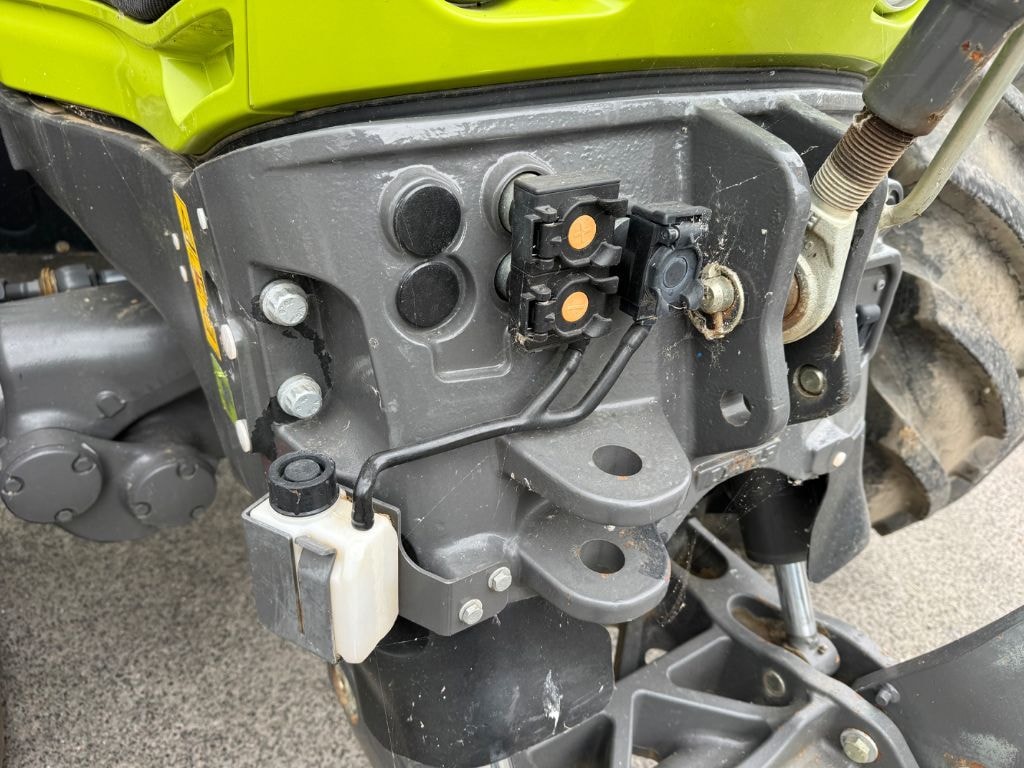 Tracteur CLAAS AXION 810 CEBIS - photo slide 16