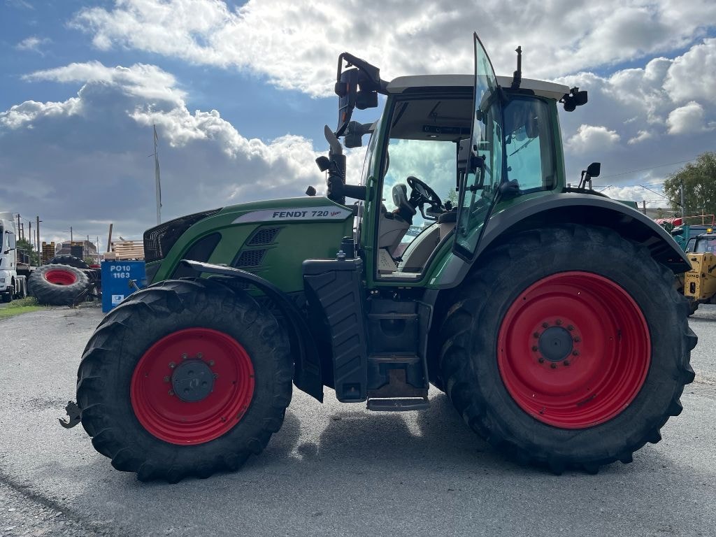 Tracteur FENDT 720 VARIO POWER - photo slide 3