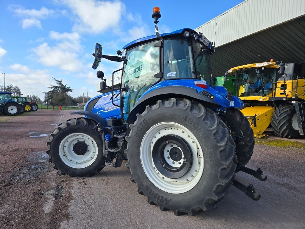 Tracteur NEW HOLLAND T5.110 - photo slide 7