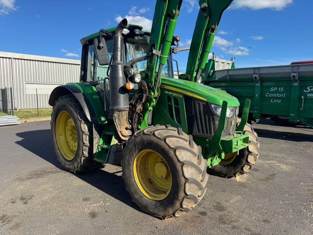 Tracteur chargeur JOHN DEERE 6100M - photo slide 2