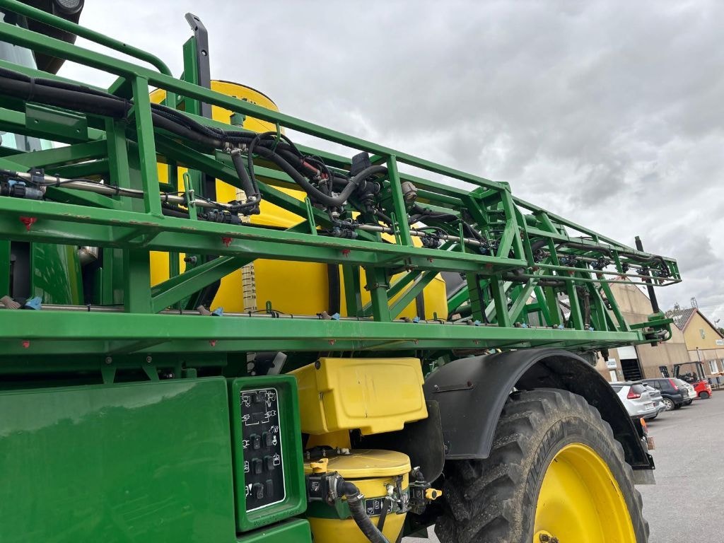 Pulverisateur automoteur JOHN DEERE 4040i - photo slide 16