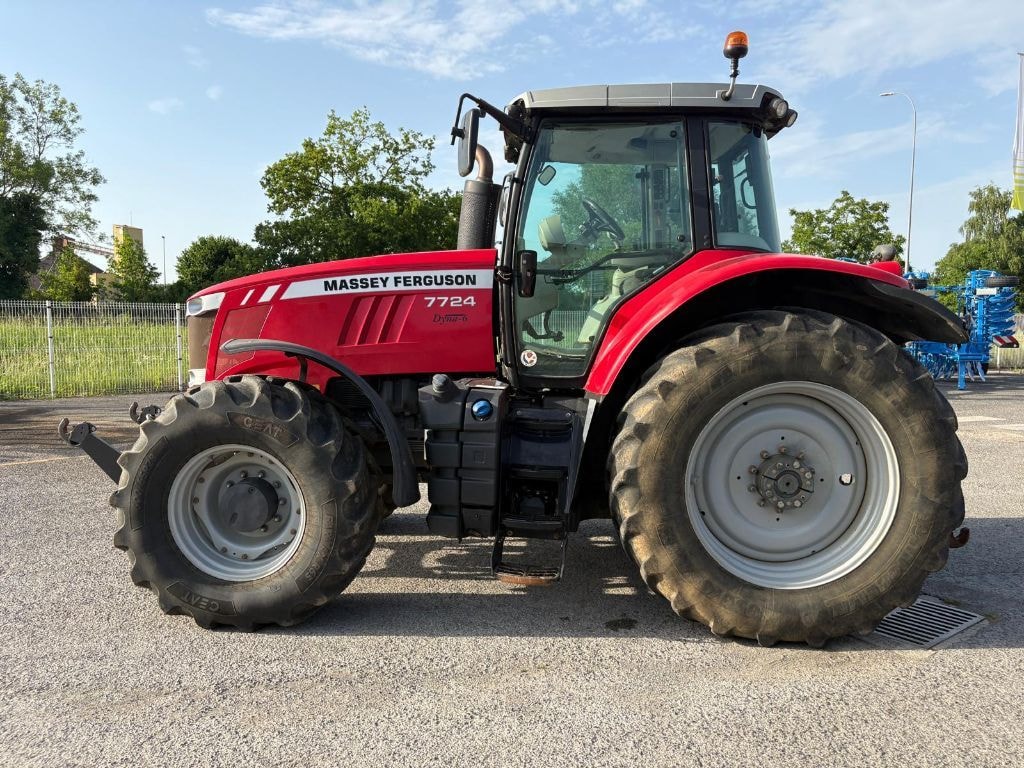 Tracteur MASSEY FERGUSON 7724 DYNA-6 EFFICIENT - photo slide 4