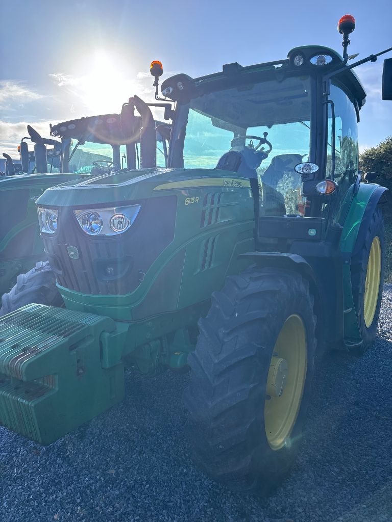 Tracteur JOHN DEERE 6 115 R - photo slide 2