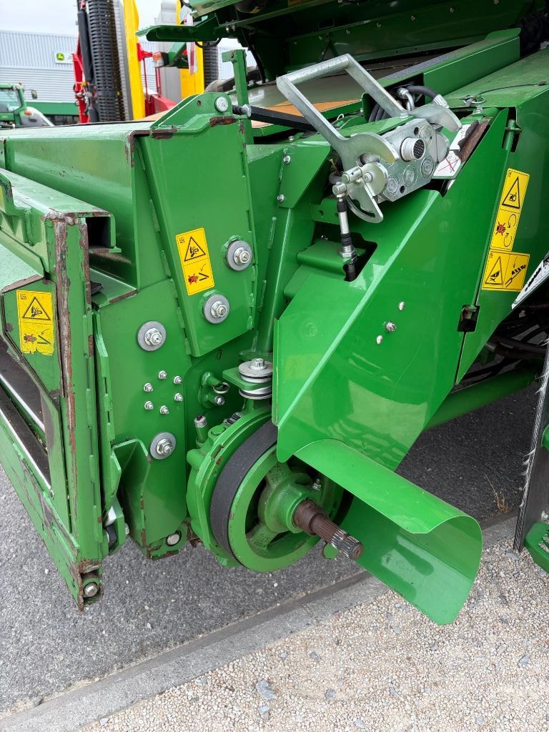Moissonneuse JOHN DEERE T660 HM - photo slide 12