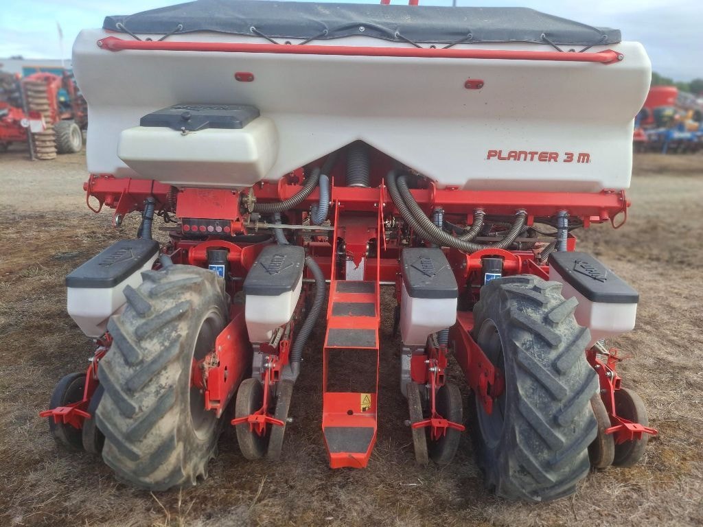 Semoir monograine KUHN PLANTER 3 MARG TR 5M00 - photo slide 5