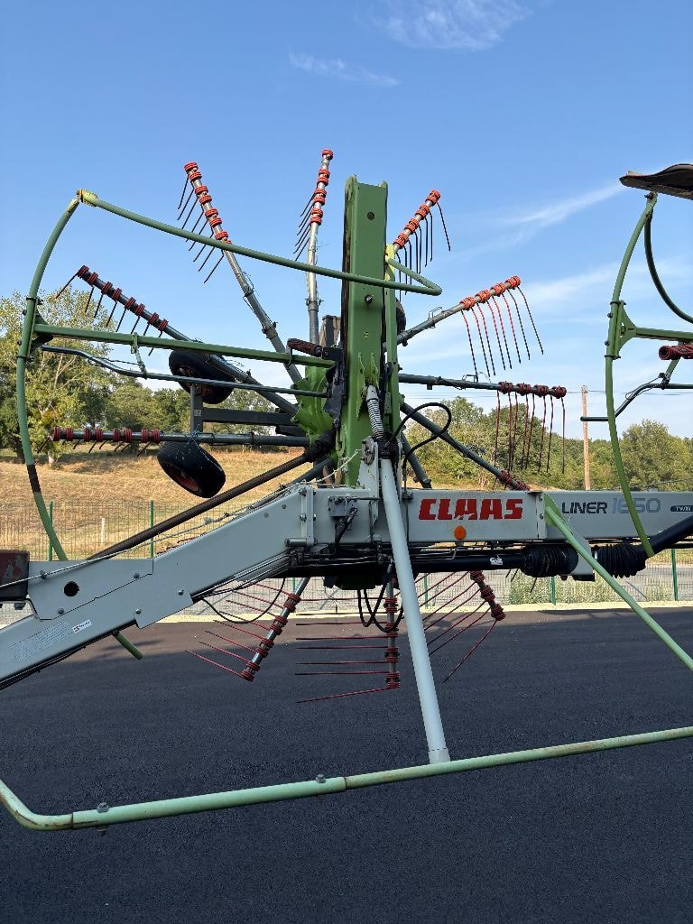 Andaineur CLAAS Liner 1650 Twin - photo slide 4