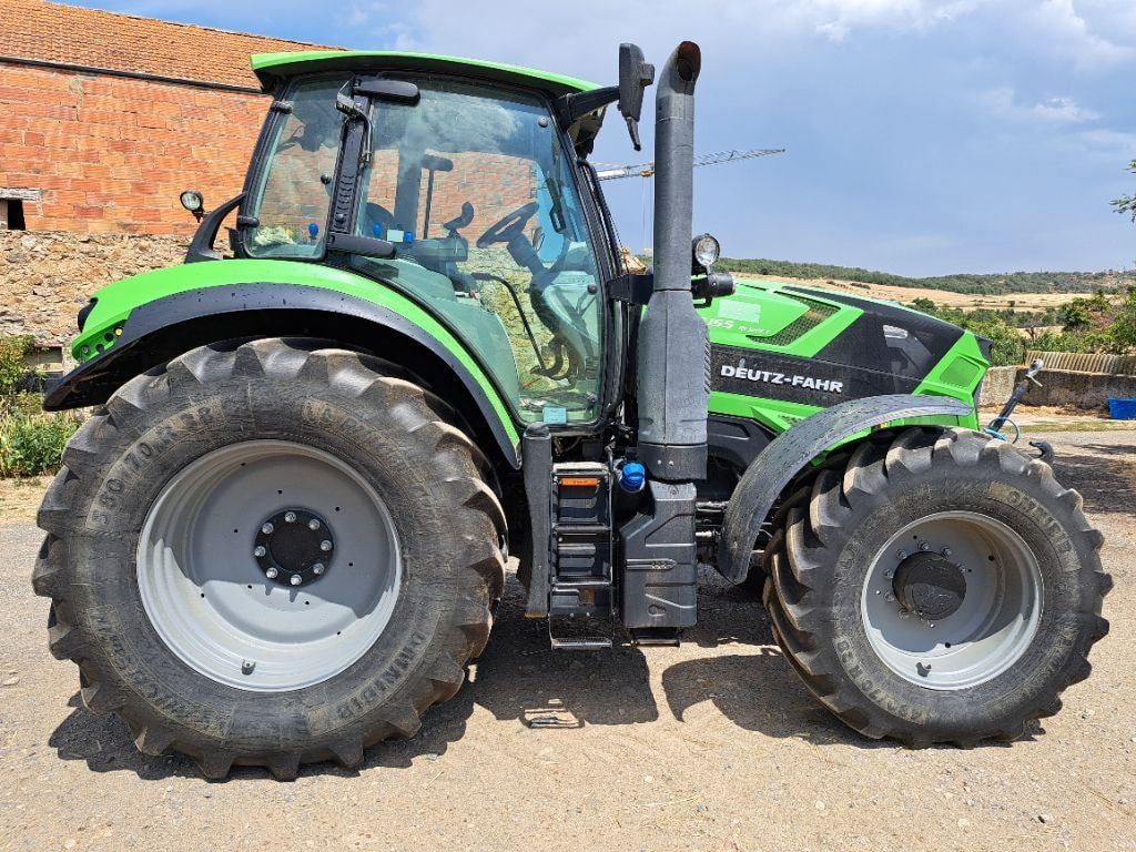 Tracteur DEUTZ FAHR Agrotron 6155 RC shift - photo slide 8