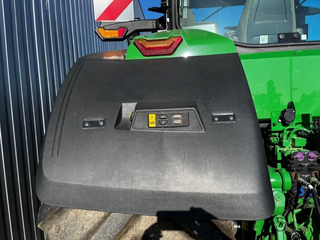 Tracteur JOHN DEERE 8R340 - photo slide 9