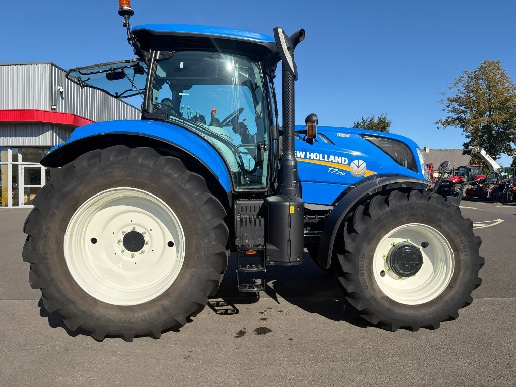 Tracteur NEW HOLLAND T7.210 - photo slide 12