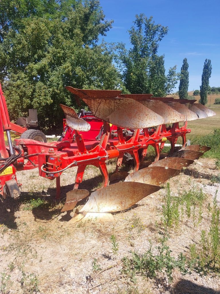 Charrue KUHN Varimaster 152 - photo slide 3