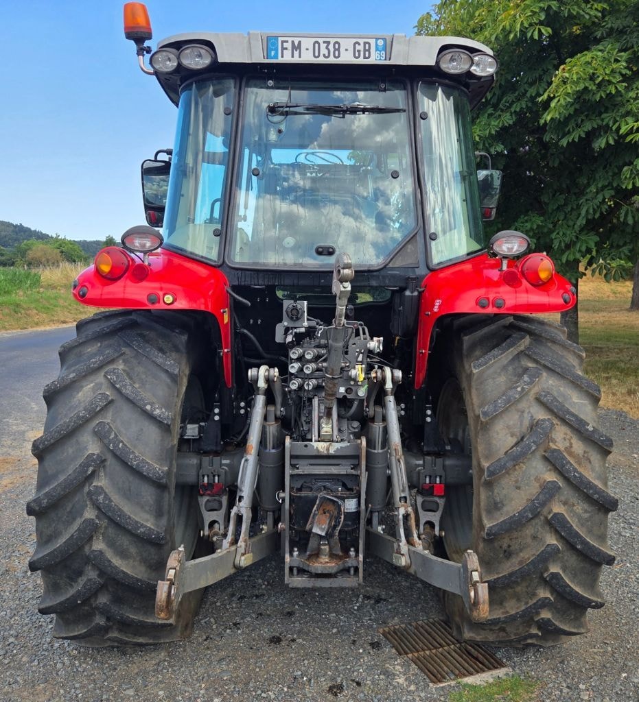 Tracteur chargeur MASSEY FERGUSON 5712S - photo slide 8