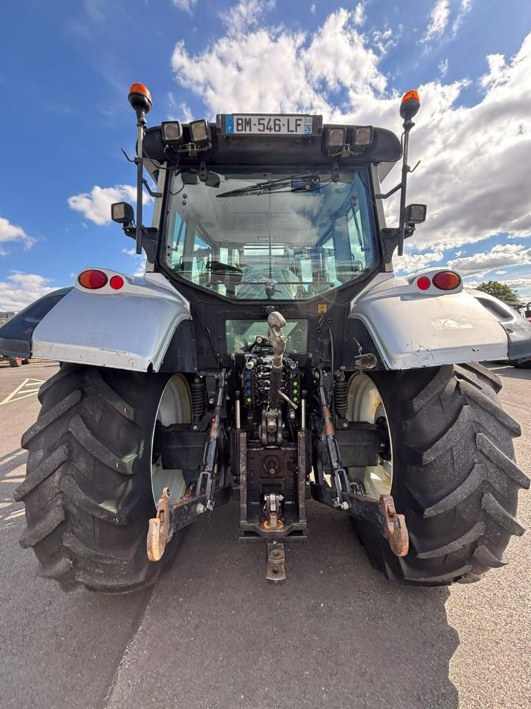 Tracteur chargeur VALTRA N122 DIRECT - photo slide 13