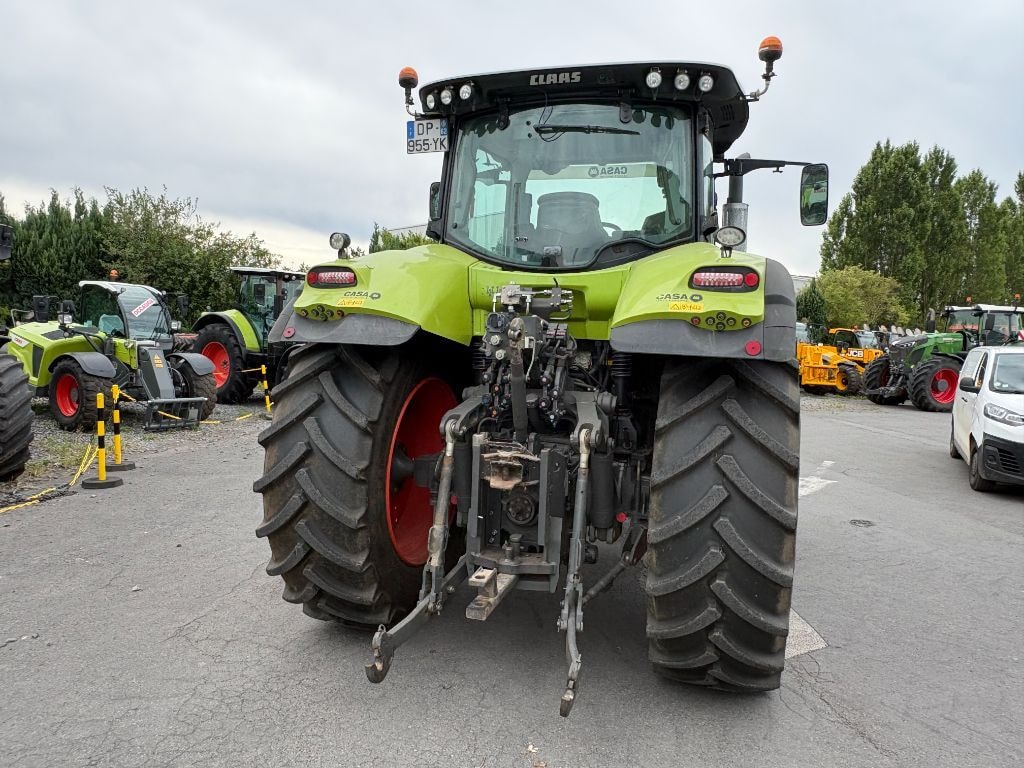 Tracteur CLAAS AXION 810 - photo slide 9