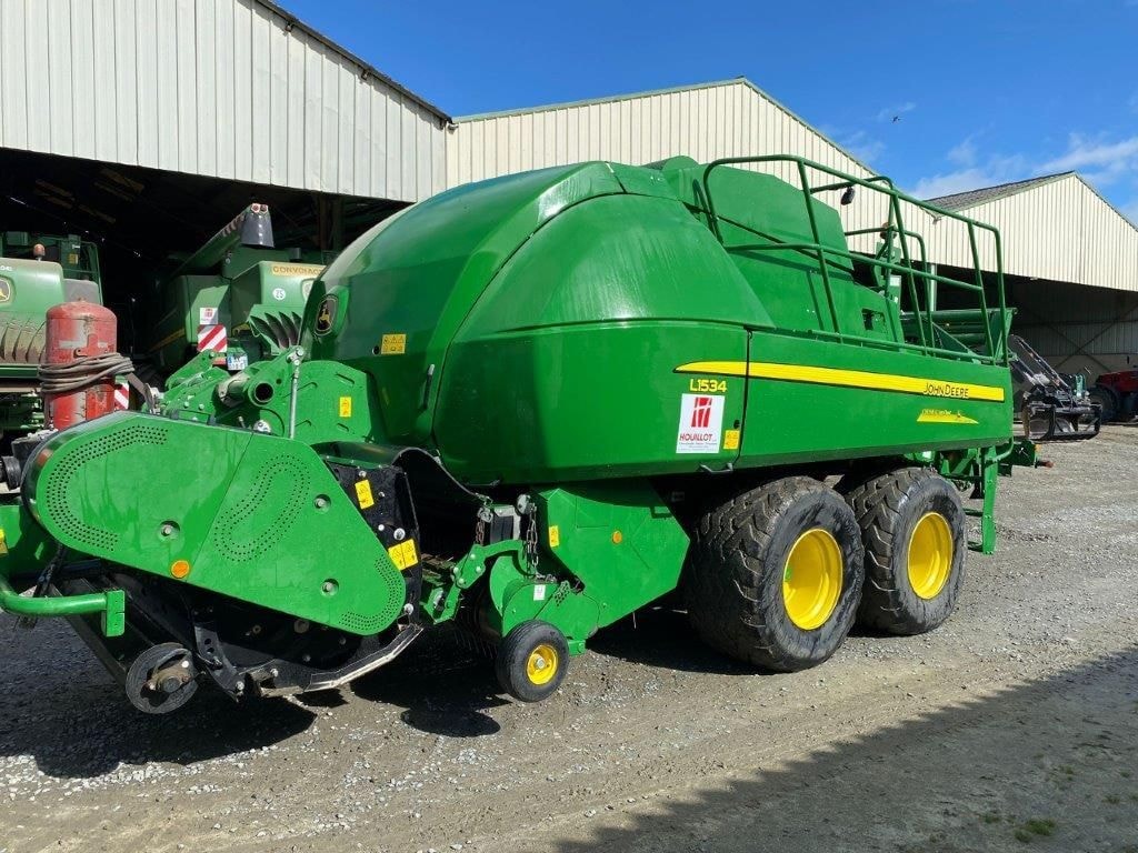 Presse haute densite JOHN DEERE L1534 - photo slide 17