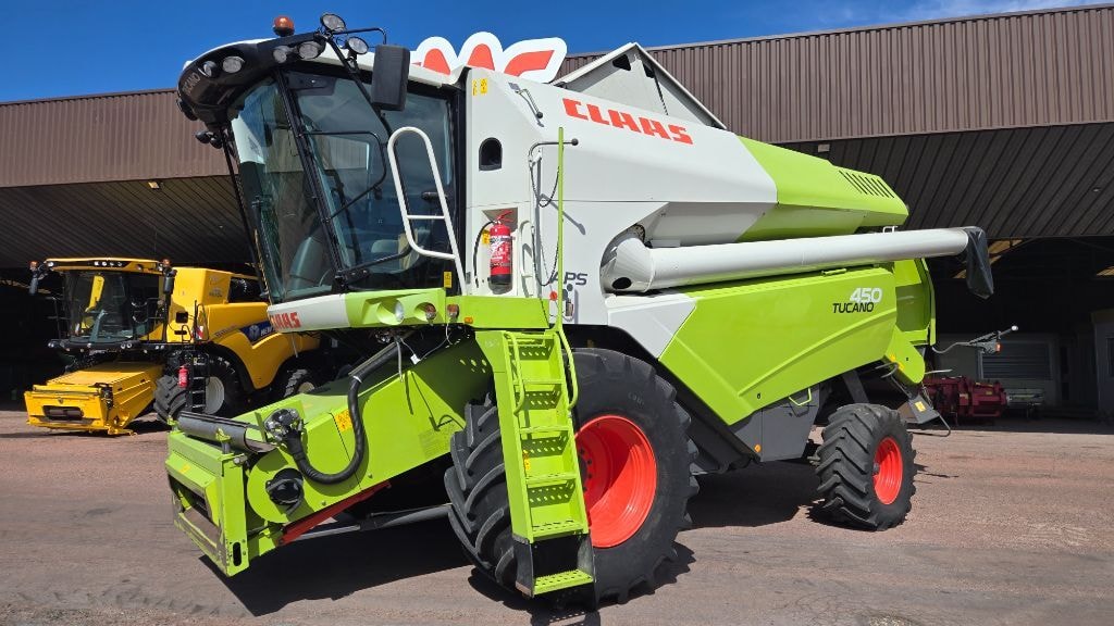 Moissonneuse CLAAS TUCANO 450 - photo slide 44