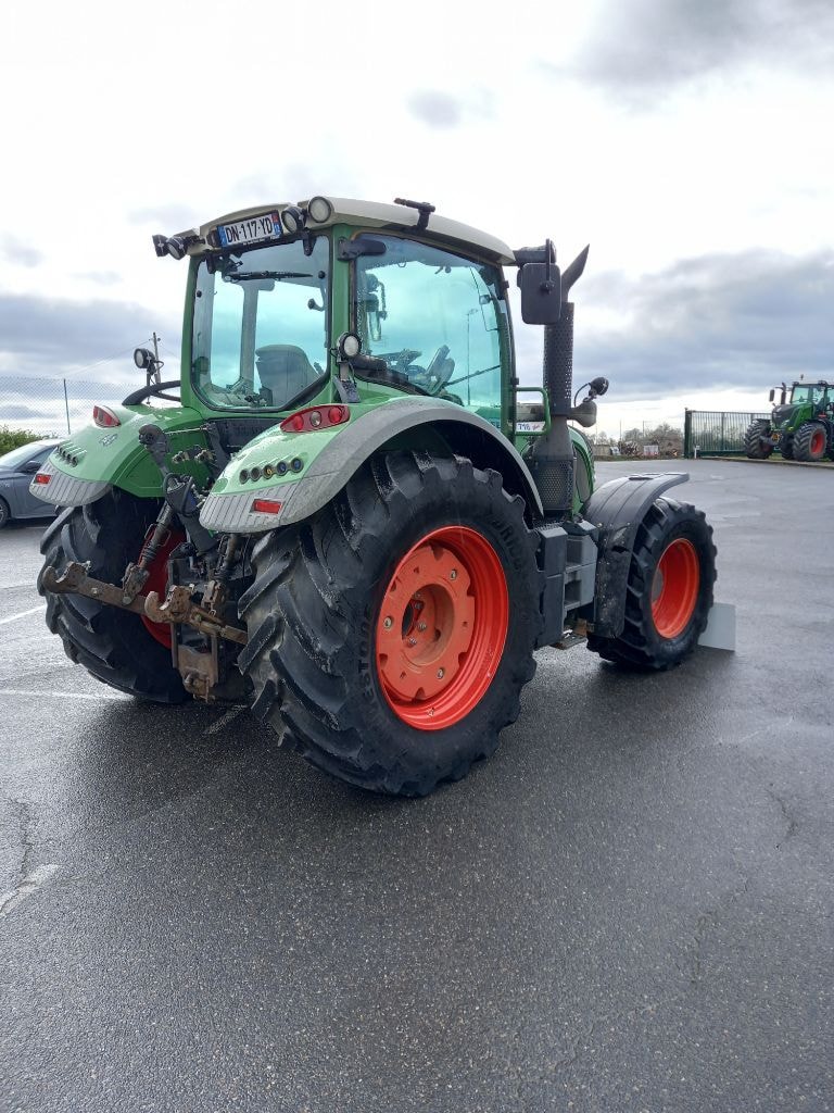 Tracteur FENDT 716 VARIO PROFI SCR  - photo slide 3