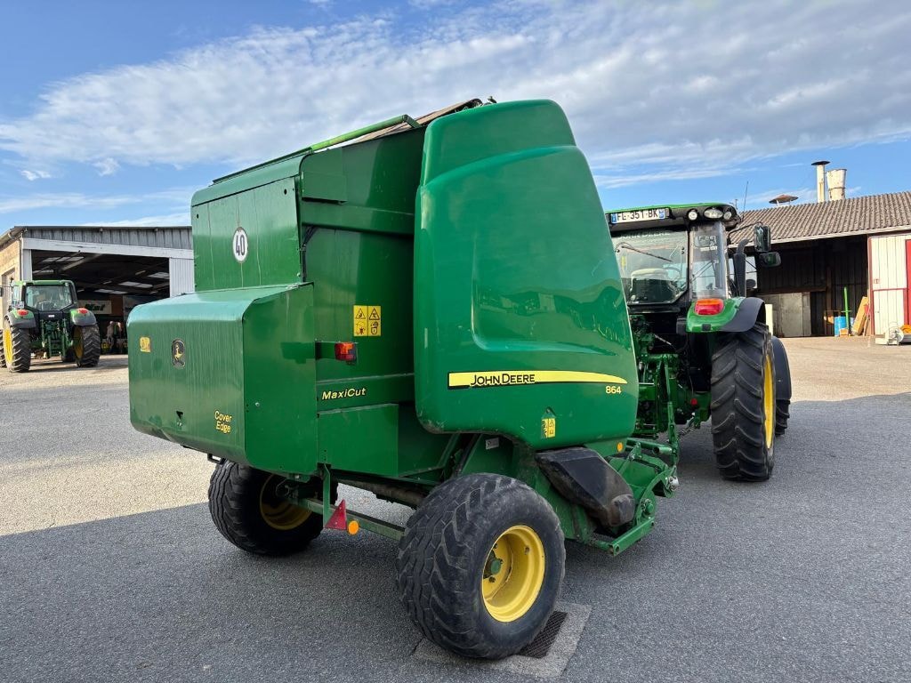 Presse balles rondes JOHN DEERE 864 MAXICUT 13 COUTEAUX - photo slide 4