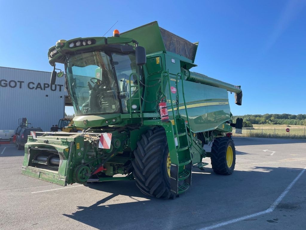 Moissonneuse JOHN DEERE T560i - photo slide 19
