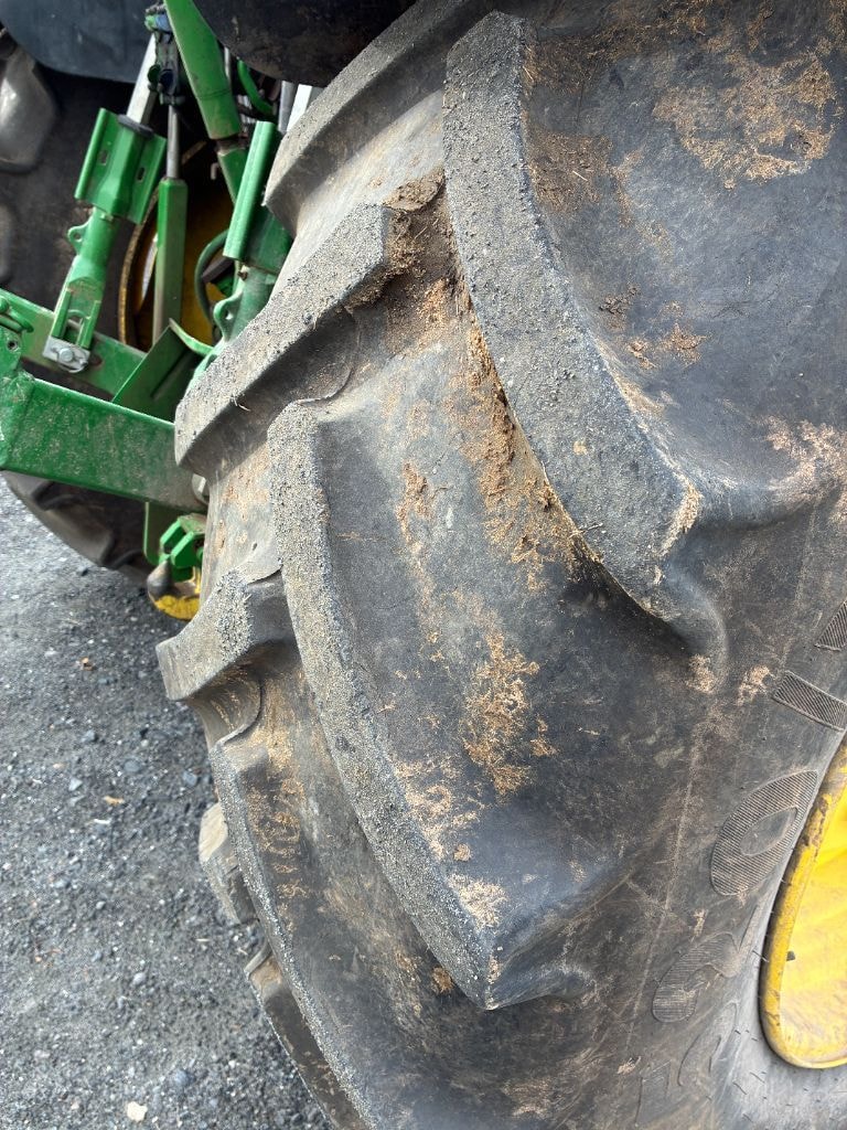 Tracteur chargeur JOHN DEERE 6120 M COMMAN QUAD - photo slide 18
