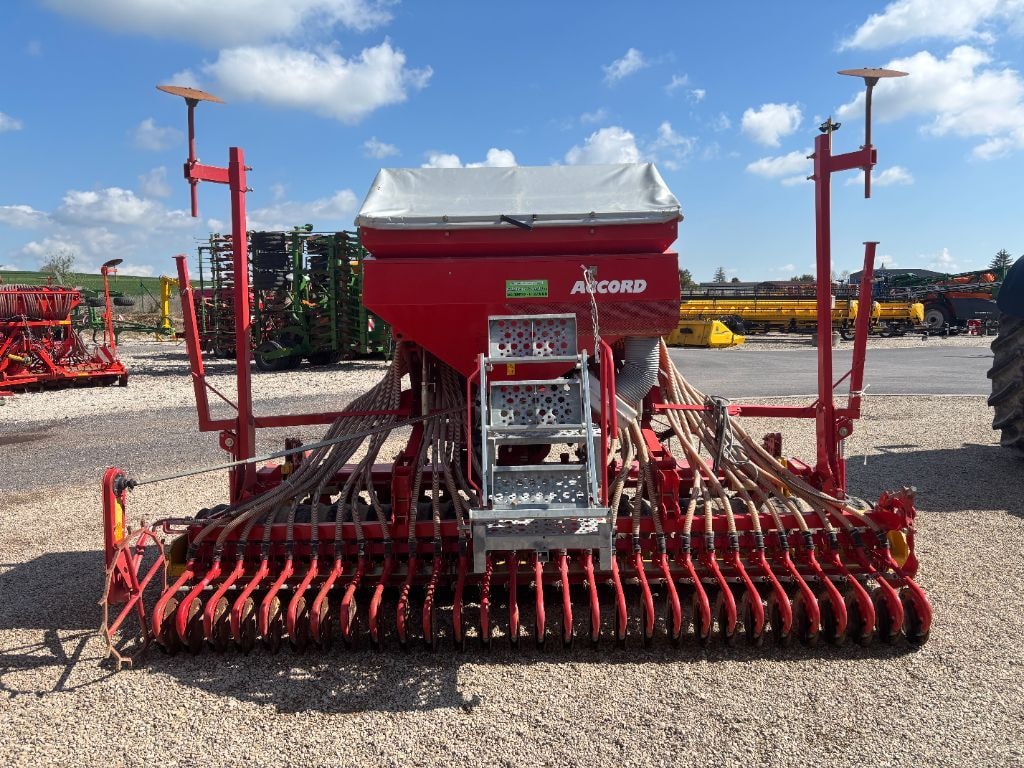 Combine de Semis KVERNELAND DAX 1500 - photo slide 3