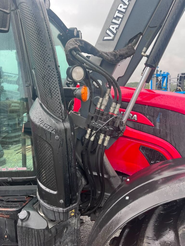 Tracteur VALTRA N 104 HITECH5 - photo slide 7