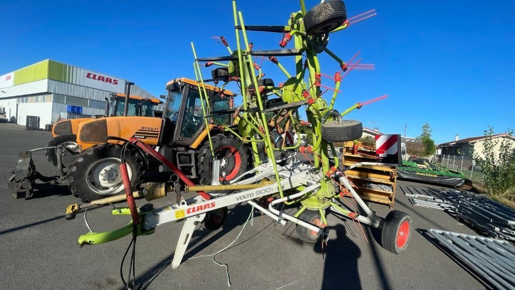 Faneuse CLAAS VOLTO 900 T - photo slide 2