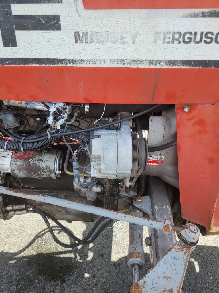 Tracteur MASSEY FERGUSON 245 - photo slide 18