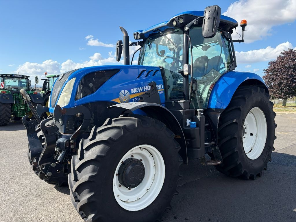 Tracteur NEW HOLLAND T7.175 - photo slide 1