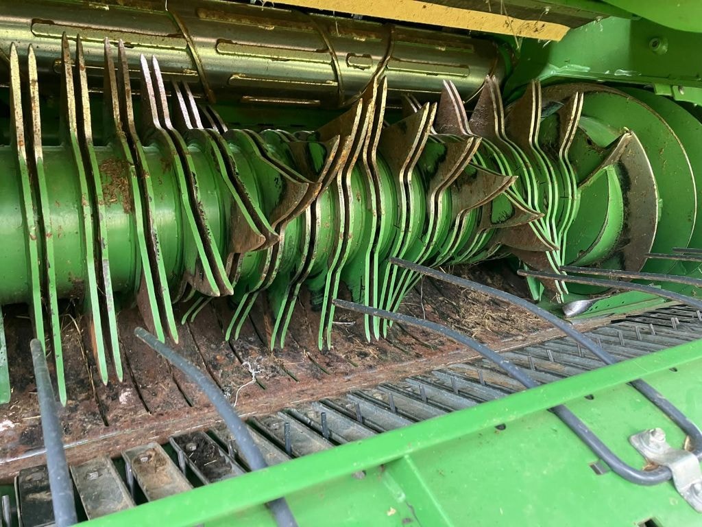 Presse balles rondes KRONE Varipack V190XC - photo slide 39