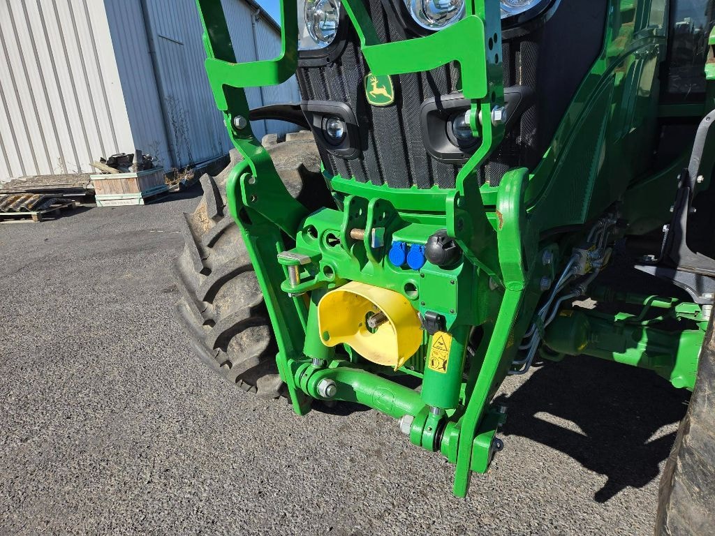 Tracteur chargeur JOHN DEERE 6130M - photo slide 15