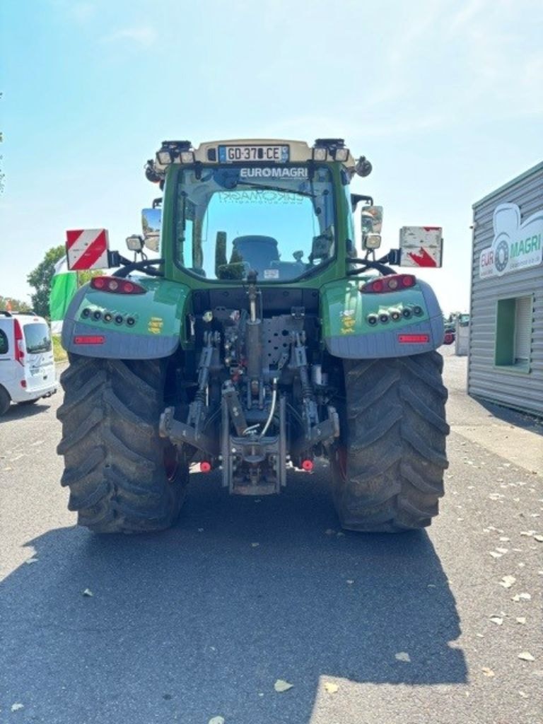 Tracteur FENDT 716 VARIO POWER + - photo slide 4
