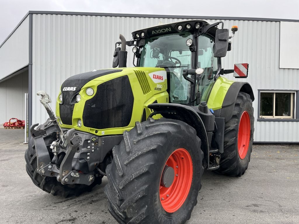 Tracteur CLAAS AXION 850 CEBIS  - photo slide 1
