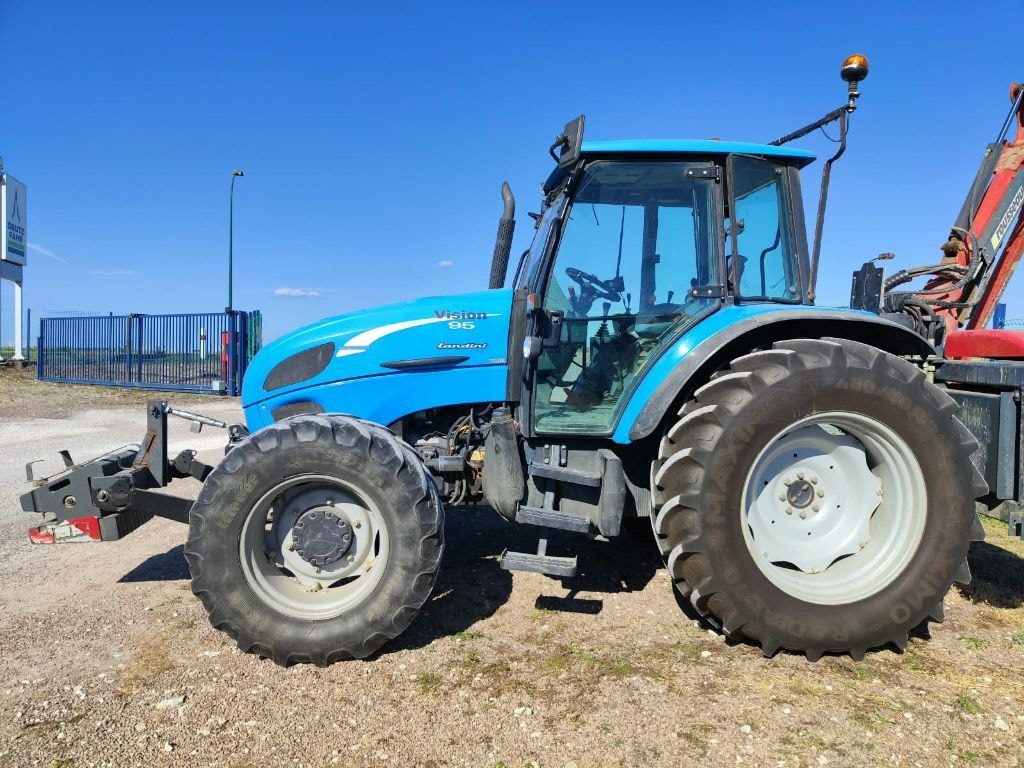 Tracteur LANDINI VISION 95 - photo slide 24