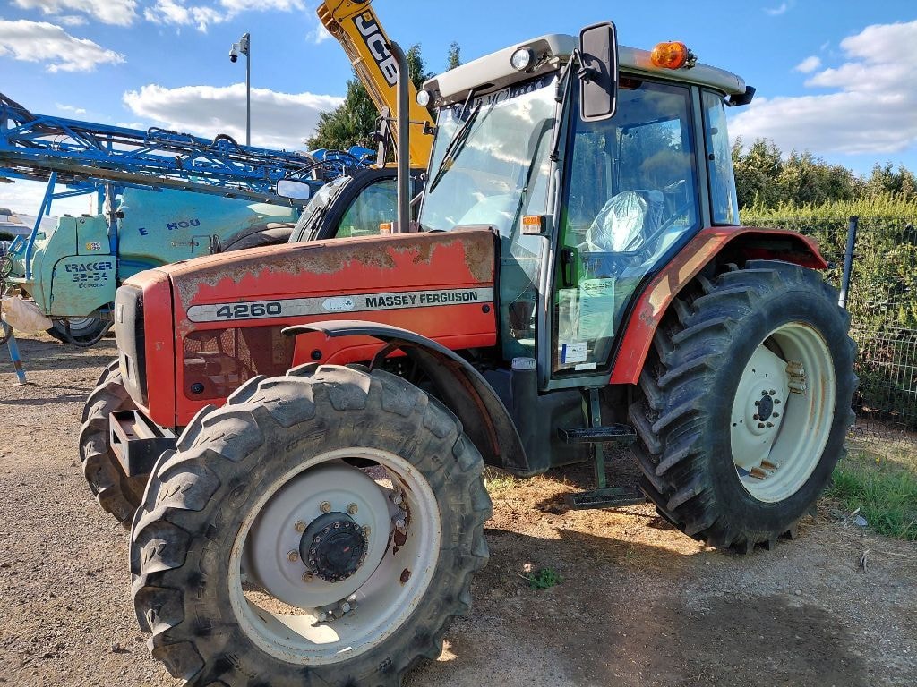 Tracteur MASSEY FERGUSON 4260 - photo slide 2