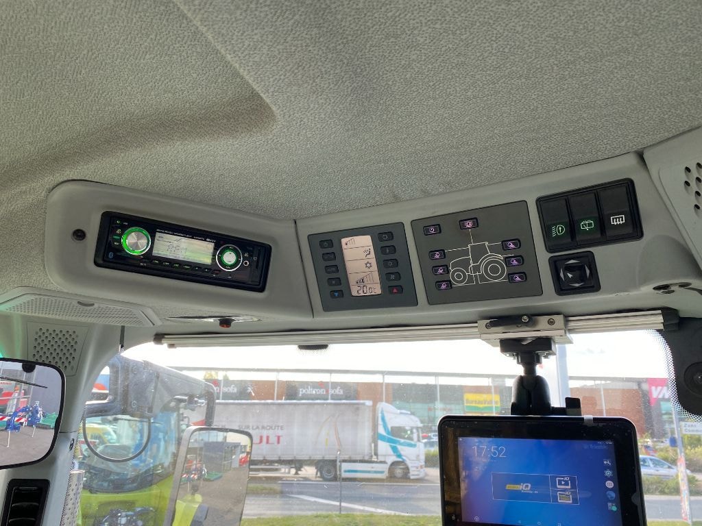 Tracteur CLAAS ARION 550 CMATIC - photo slide 10