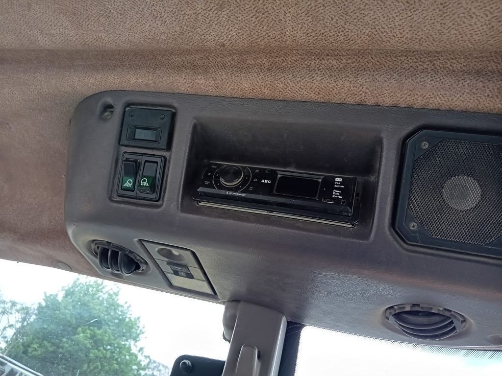 Tracteur chargeur RENAULT Ares 610 Rz - photo slide 8