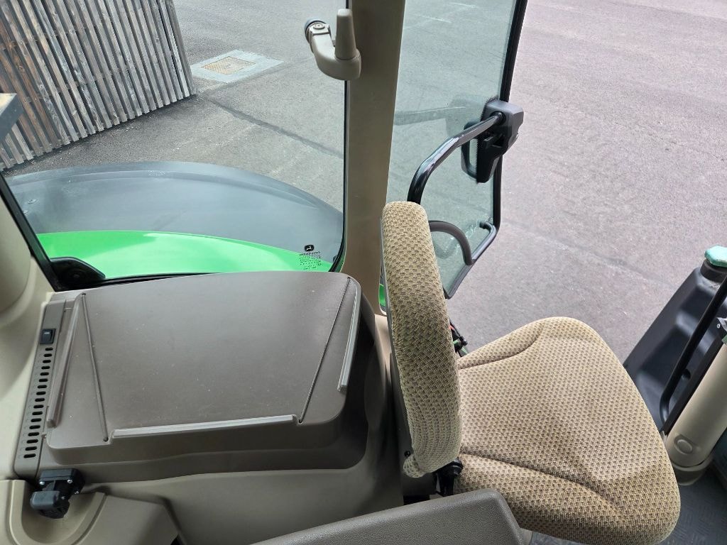 Tracteur JOHN DEERE 6r215 - photo slide 31