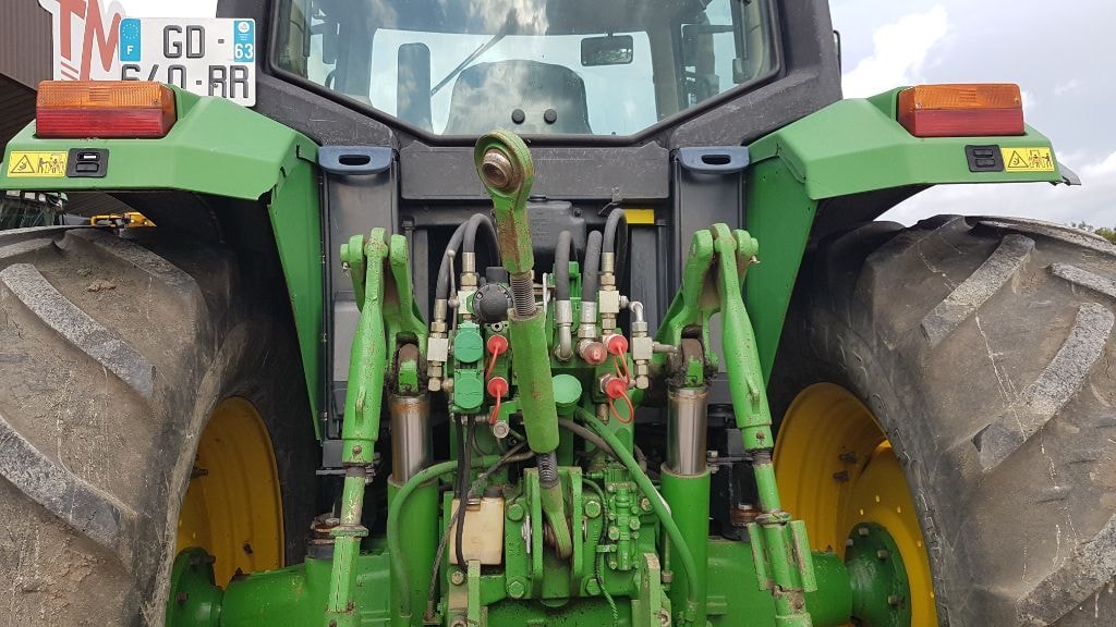 Tracteur chargeur JOHN DEERE 6810 TLS - photo slide 25