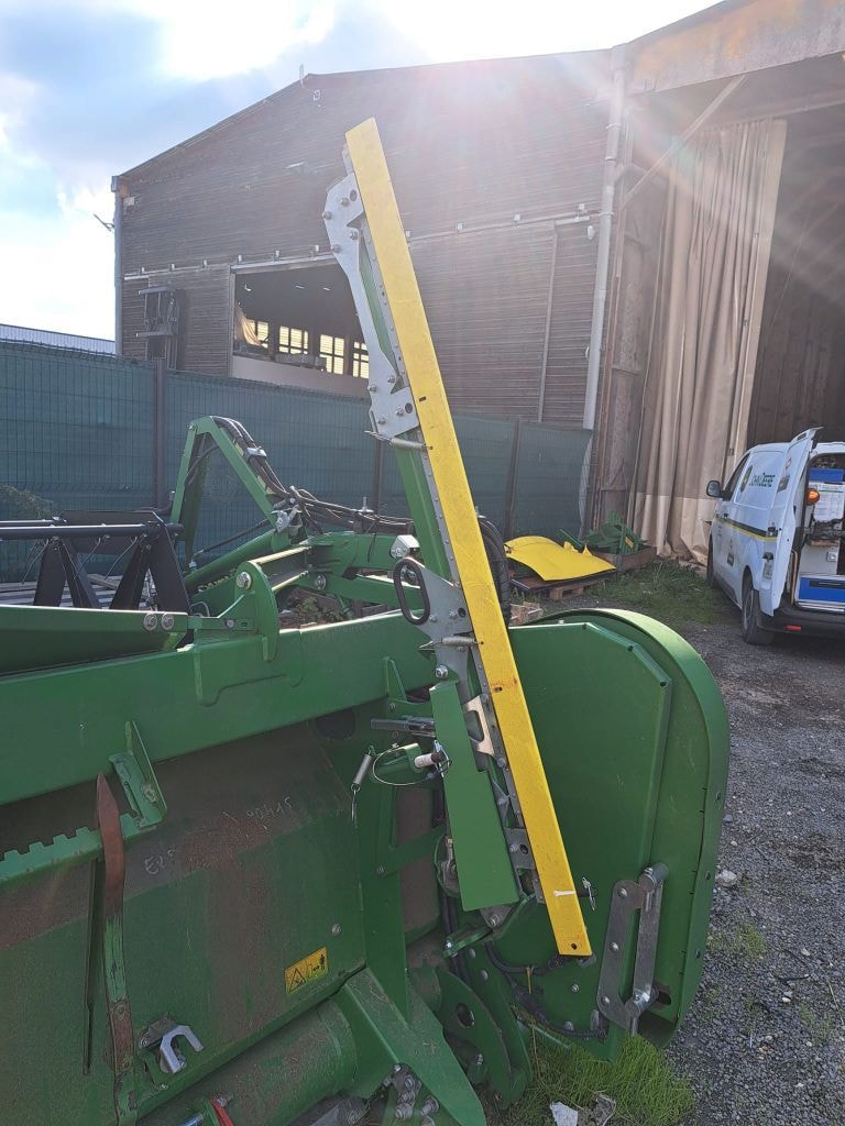 Coupe (MB) JOHN DEERE 622X - photo slide 7