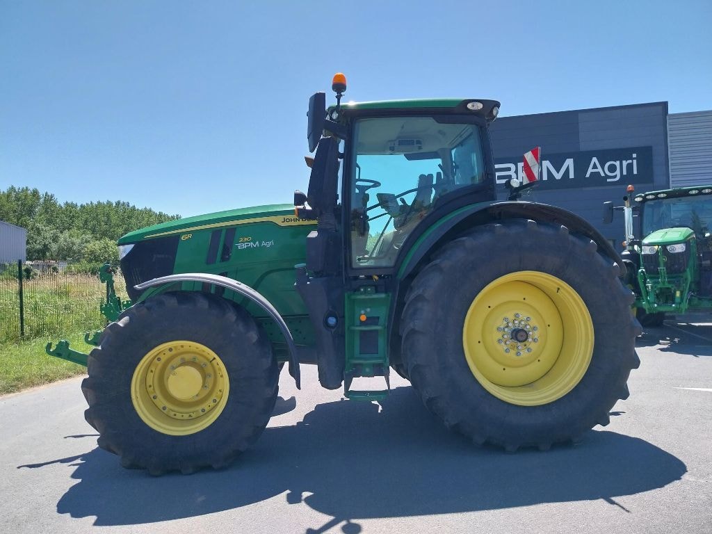 Tracteur JOHN DEERE 6R 230 - photo slide 3