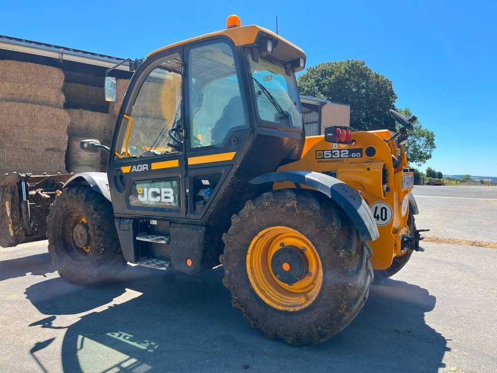 Telescopique JCB 532-60 AGRI TL4 - photo slide 4