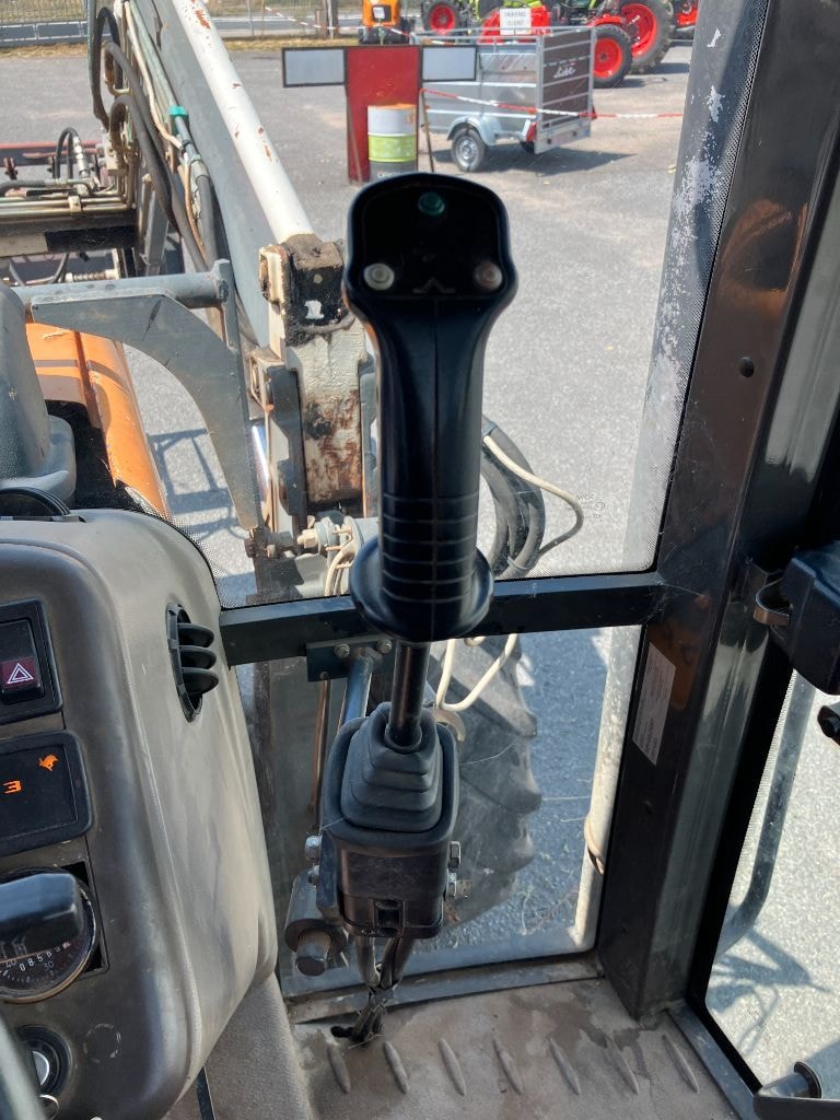 Tracteur chargeur RENAULT ARES 610 RZ - photo slide 11