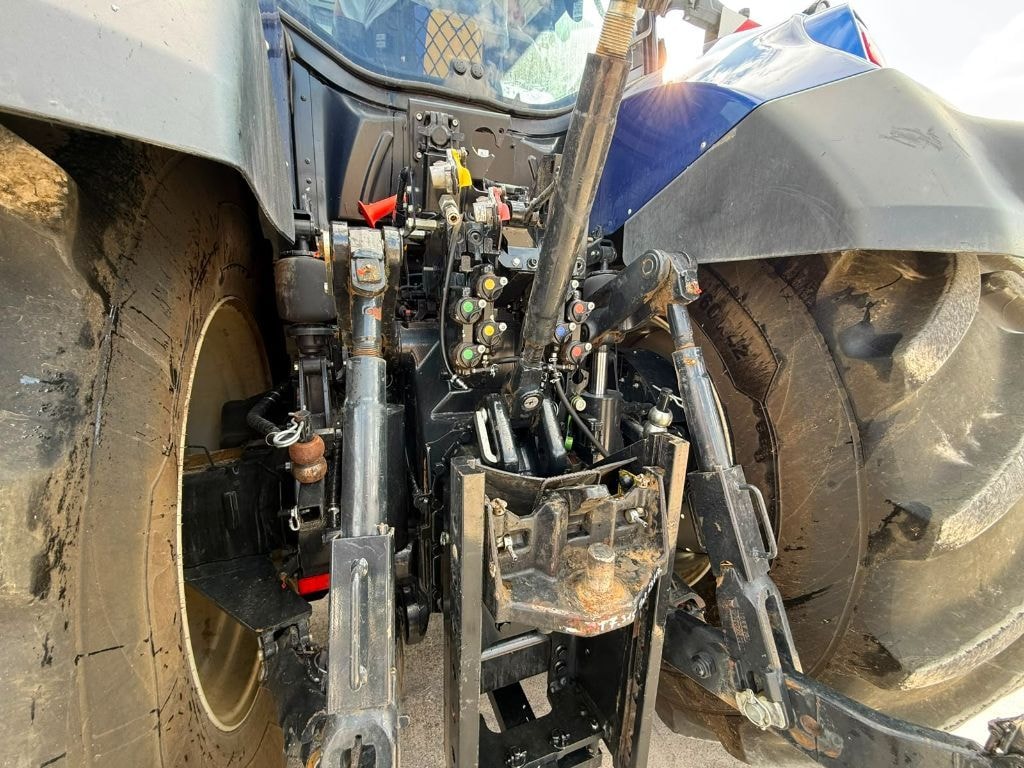 Tracteur NEW HOLLAND T7.315 HD - photo slide 12