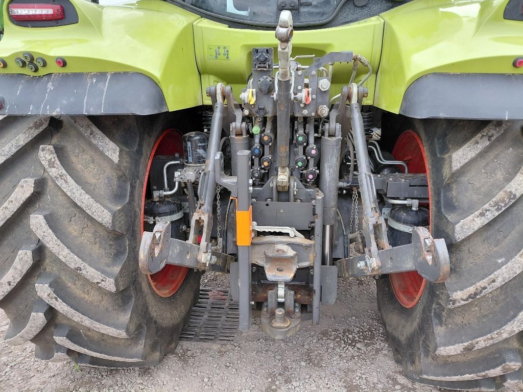 Tracteur CLAAS ARION 630 CMATIC - photo slide 4