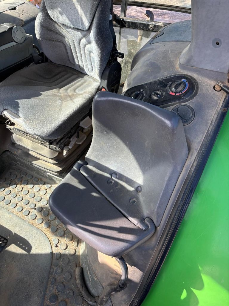 Tracteur DEUTZ FAHR AGROTRON TTV 620 - photo slide 23