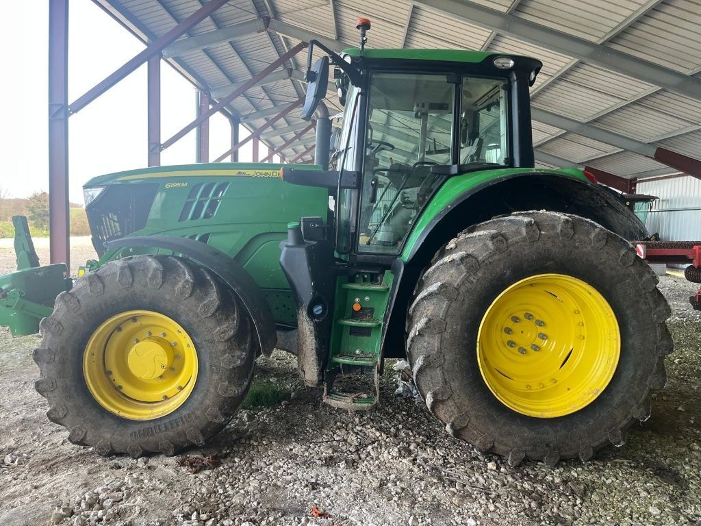 Tracteur JOHN DEERE 6195M - photo slide 11